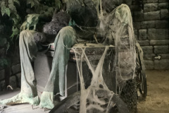 1_Antique-Hearse-Driver-Semi-Posable-